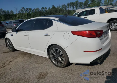2015 Kia Optima Sx z USA, uszkodzony, nr VIN 5XXGR4A64FG473132